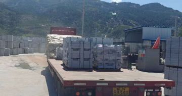 枣庄 芝麻白仿形路沿石，直形路沿石