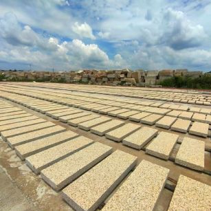 枣庄 黄金麻荔枝面花岗岩石材地铺石防护中