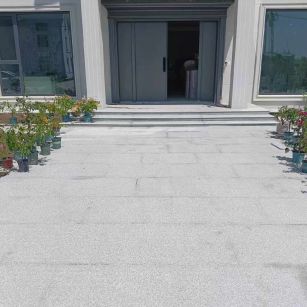 枣庄 芝麻白花岗岩地铺石地面铺装