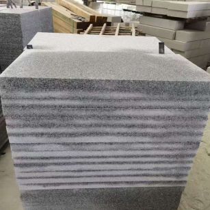 枣庄 芝麻白5公分火烧地铺成品，900*400，规格可定制