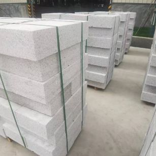 枣庄 白麻花岗岩路沿石，立缘石，平缘石，路牙石，道牙石，马路牙子等