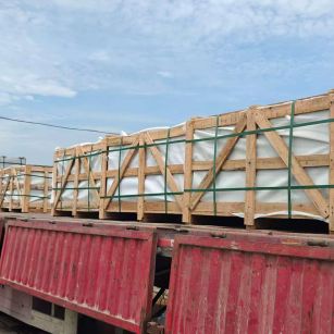 枣庄 芝麻白花岗岩地铺石出口专车-泰国游