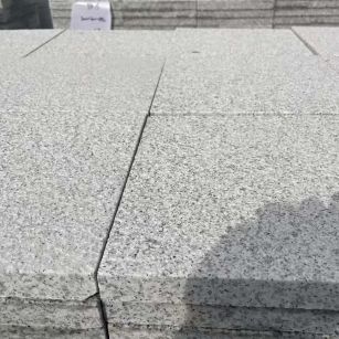 枣庄 白麻花岗岩石材推荐 荔枝面地铺石