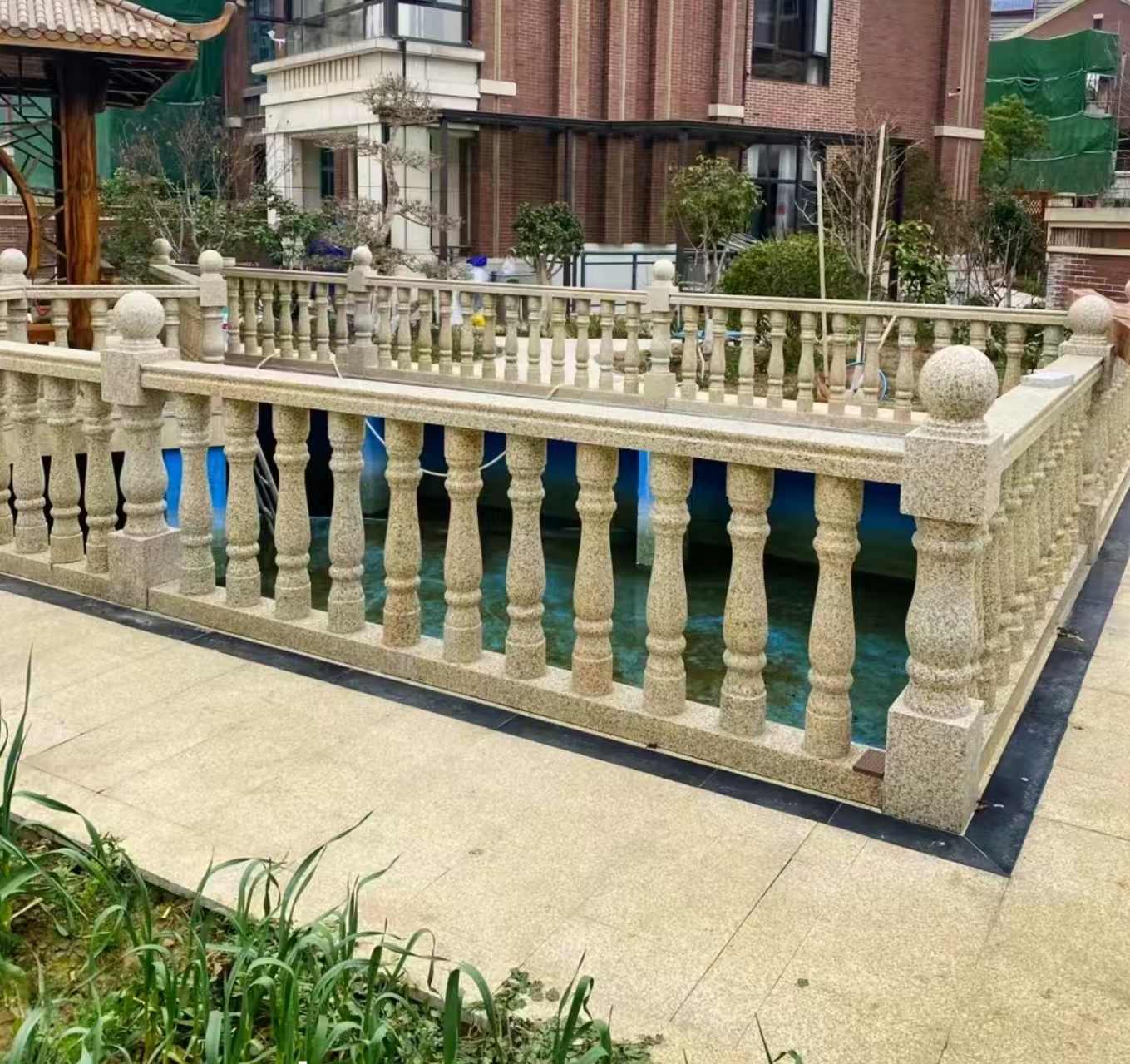 枣庄黄金麻花岗岩石材栏杆，扶手，将军柱，花瓶柱