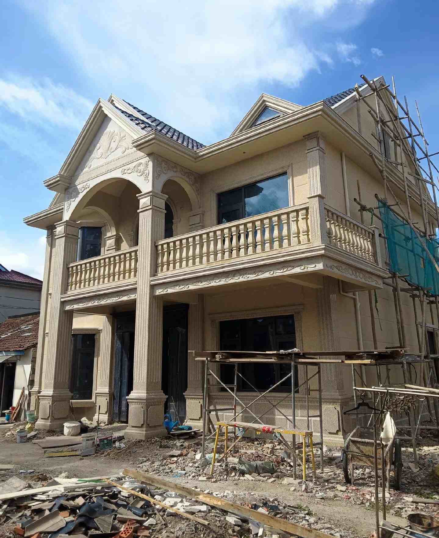 枣庄 黄金麻花岗岩石材私人别墅雕花门楼柱阳台栏杆