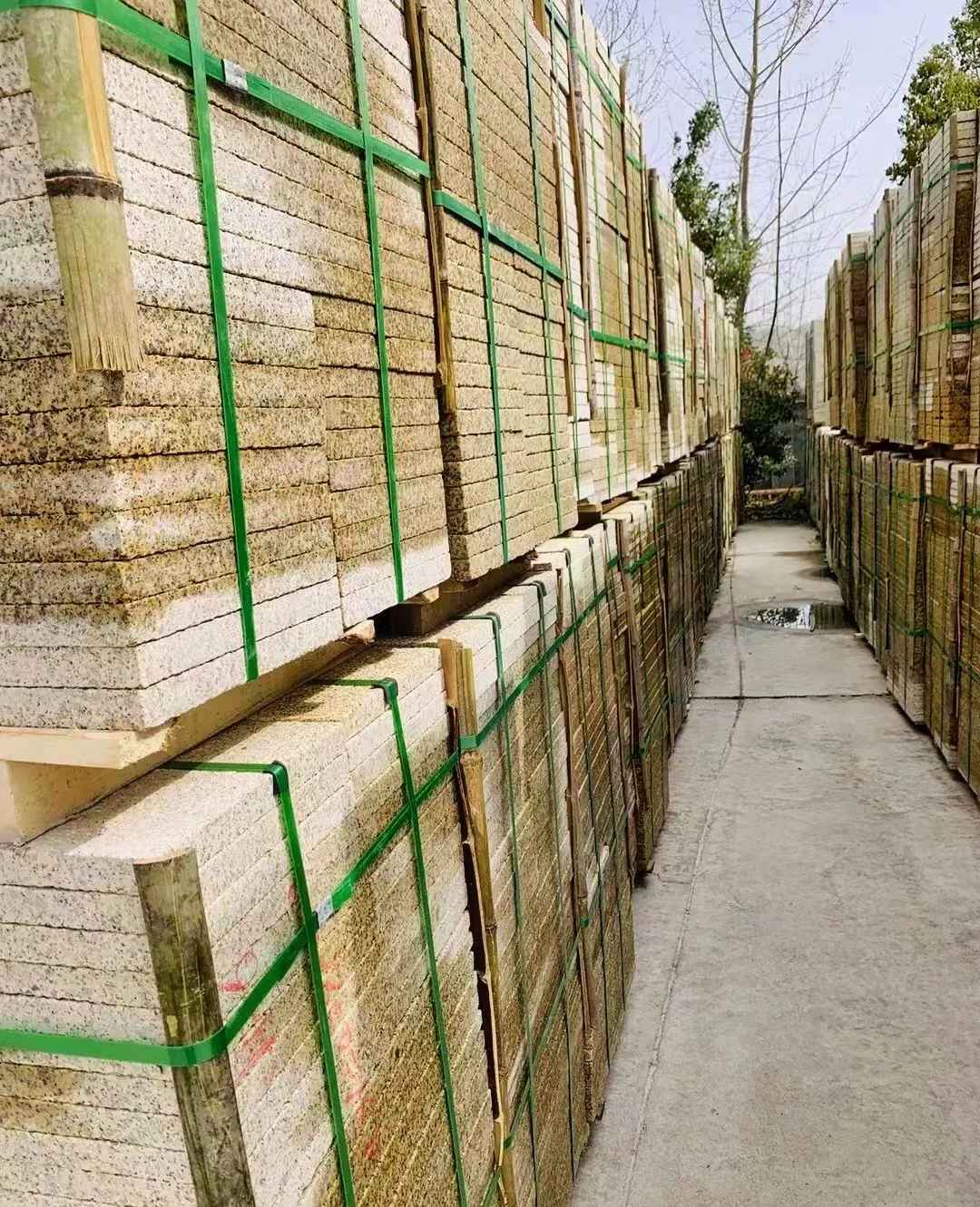 枣庄 黄金麻花岗岩荔枝面地铺石