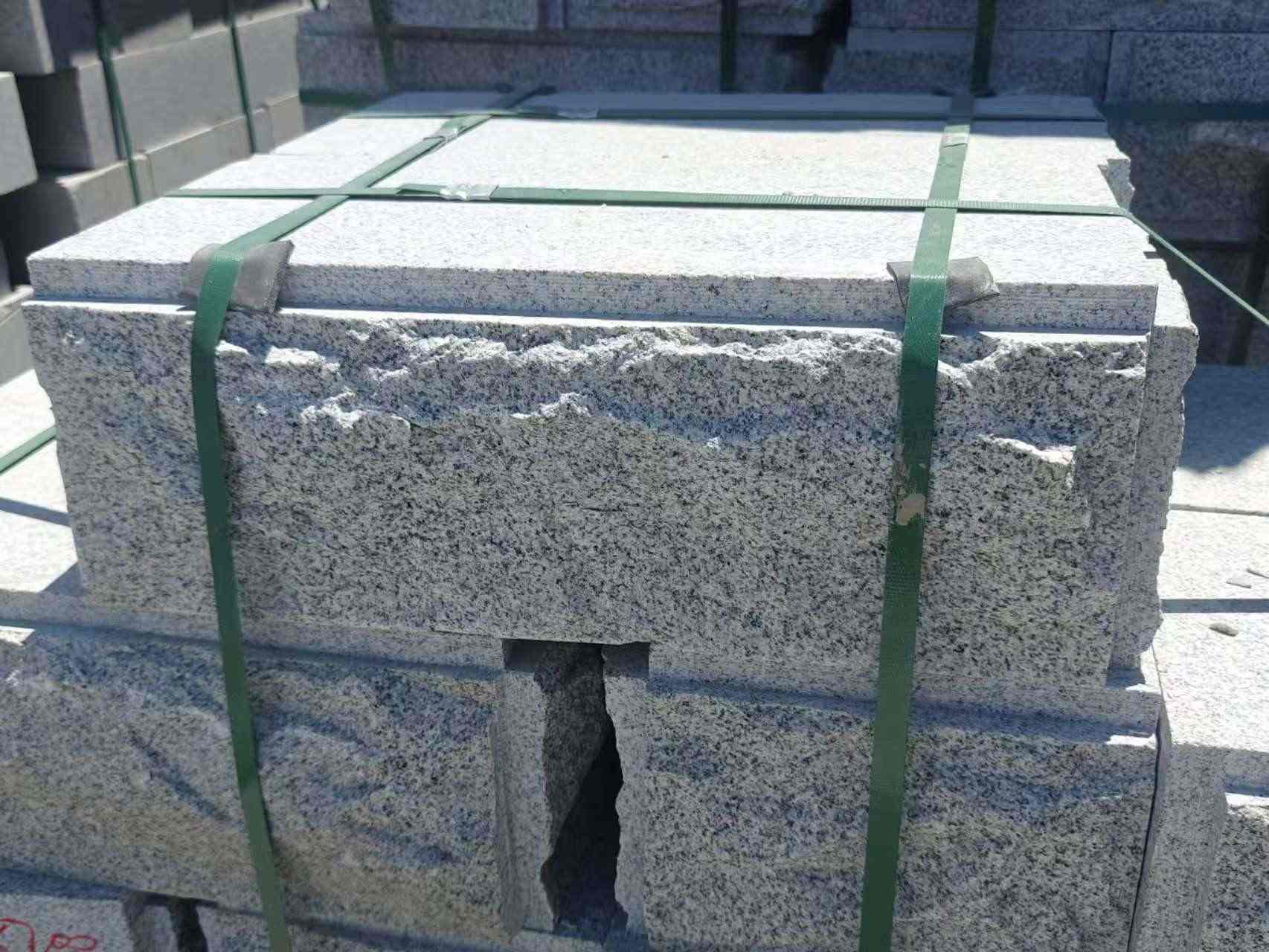 枣庄 芝麻白花岗岩自然面成品