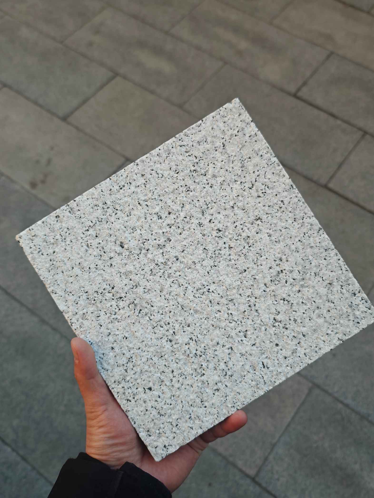 枣庄 白麻荔枝面花岗岩石材