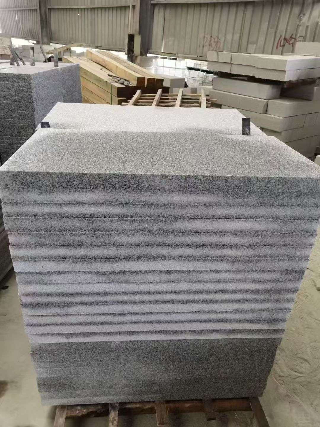 枣庄 芝麻白5公分火烧地铺成品，900*400，规格可定制