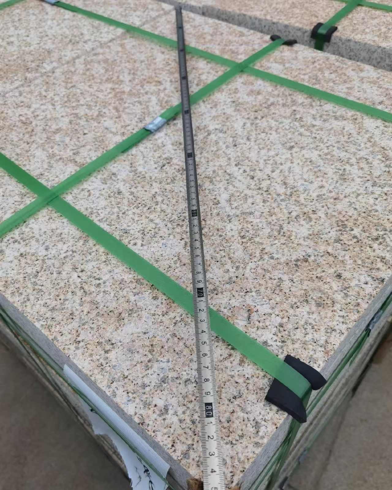 枣庄 黄金麻火烧面地铺石