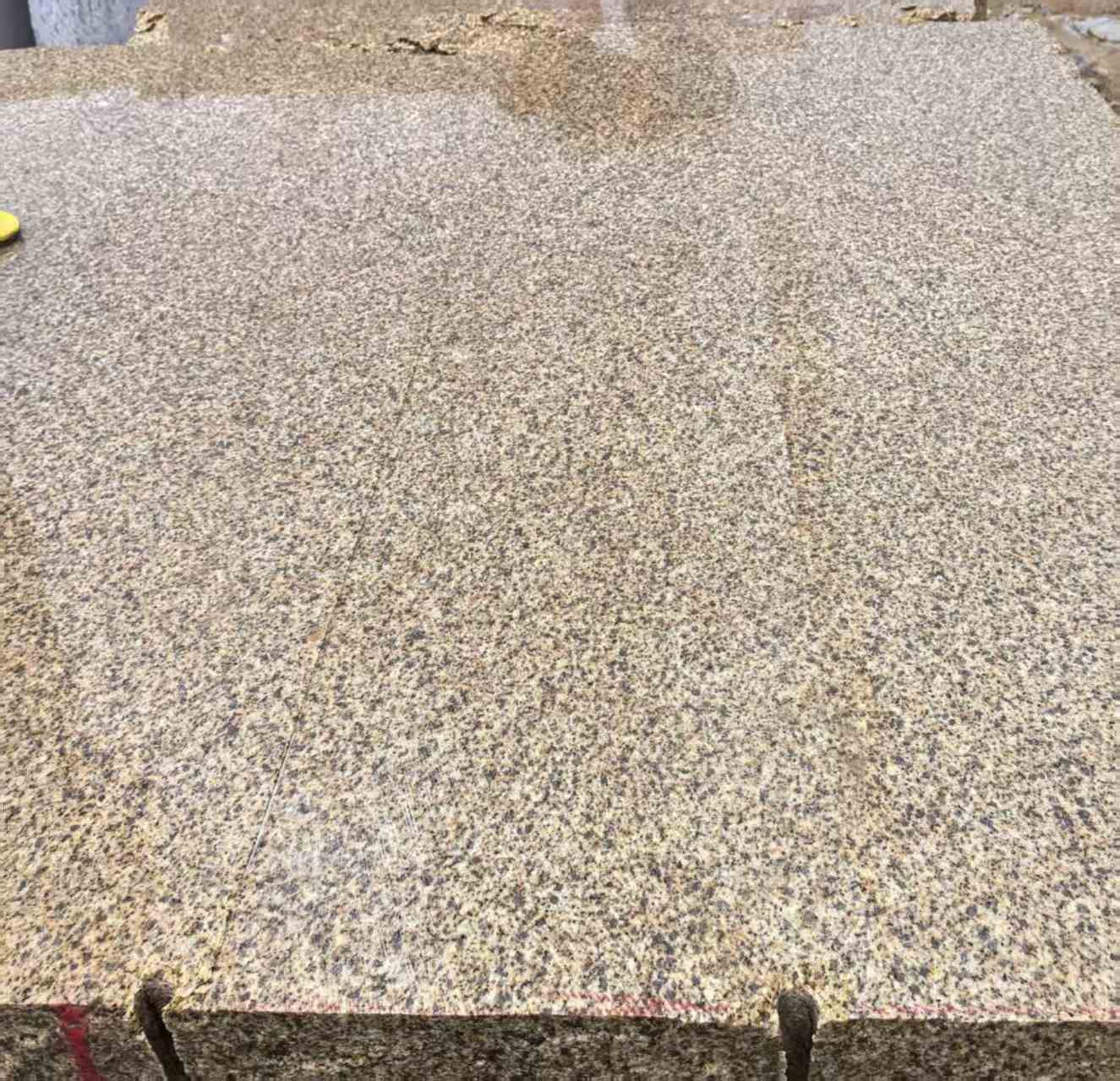 枣庄 黄金麻花岗岩石材方料