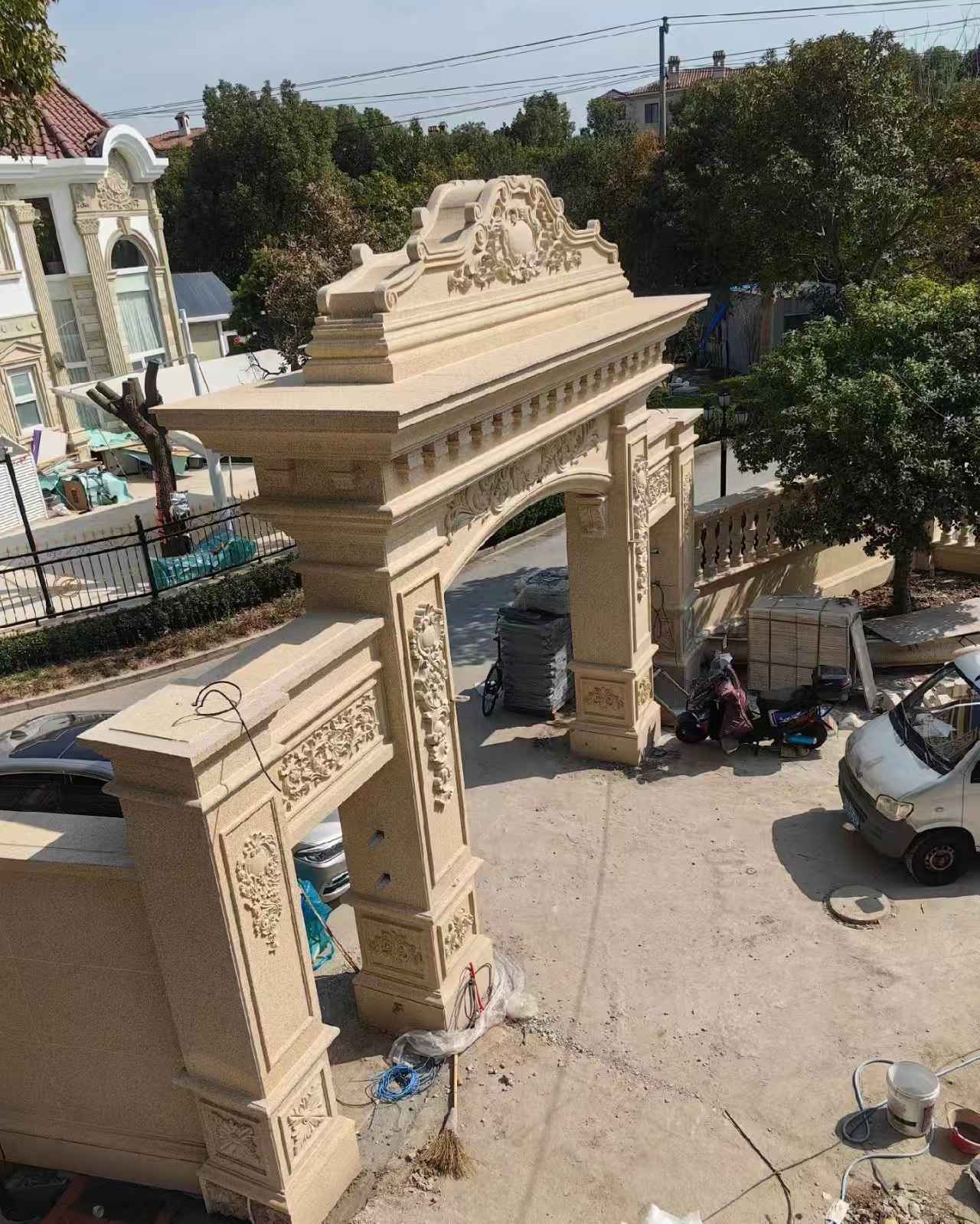 枣庄 黄金麻荔枝面花岗岩别墅门楼