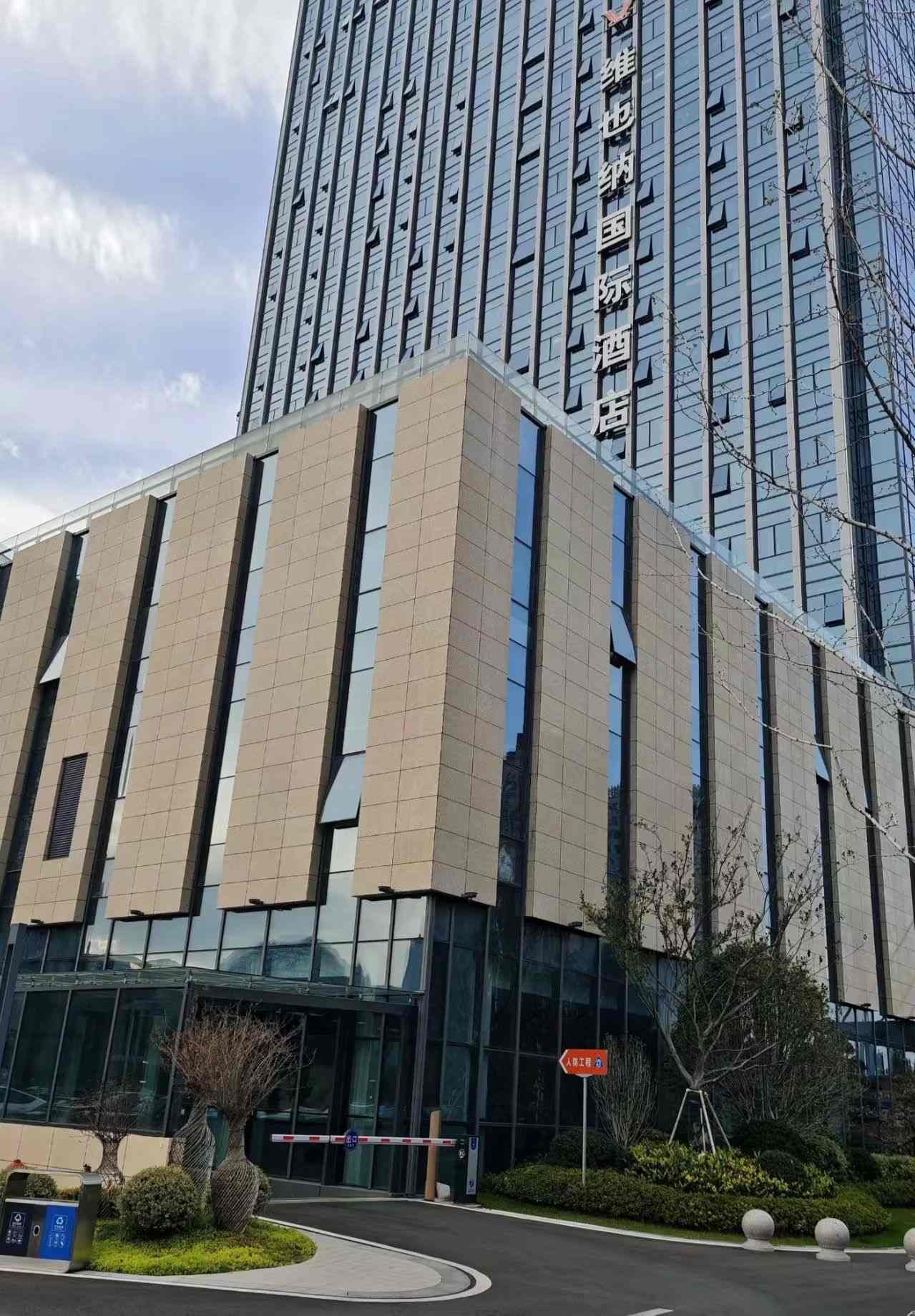 枣庄 黄金麻花岗岩外墙干挂