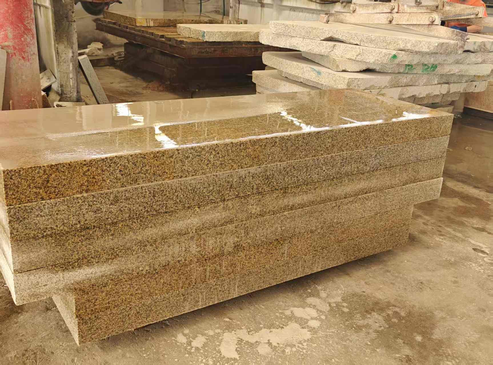 枣庄 黄金麻栏杆料半成品加工中